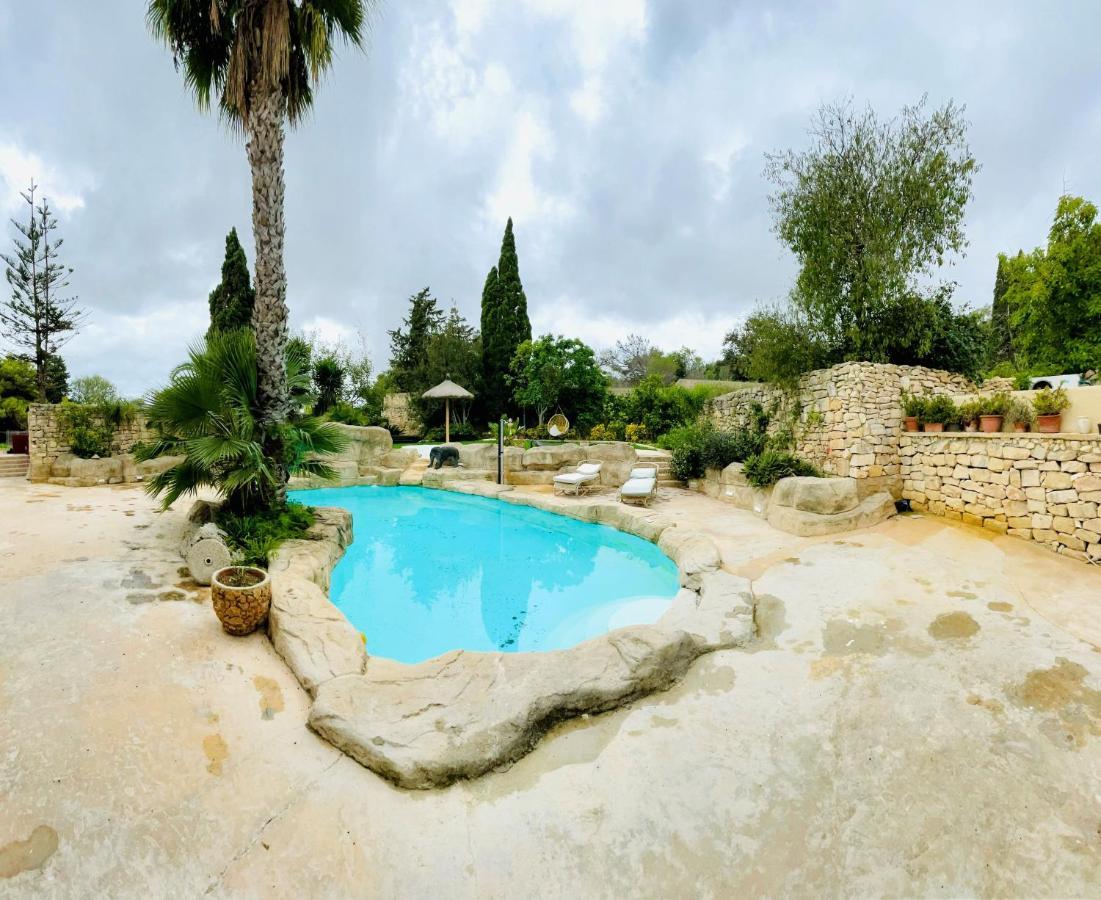 The Red Farm Relais & Spa Iklin المظهر الخارجي الصورة